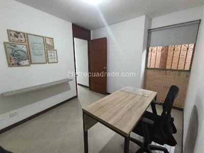 Apartamento de 2 alcobas en venta en Lorena, Medellín, 156 m² · foto 13 de 20