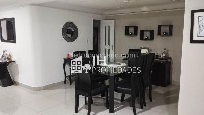Apartamento de 4 alcobas en venta en Cabecera Del Llano, Bucaramanga, 215 m² · foto 2 de 11