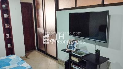 Apartamento de 4 alcobas en venta en Cabecera Del Llano, Bucaramanga, 215 m² · foto 4 de 11