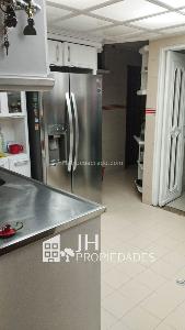 Apartamento de 4 alcobas en venta en Cabecera Del Llano, Bucaramanga, 215 m² · foto 9 de 11