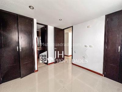 Apartamento de 2 alcobas en venta en Cabecera Del Llano, Bucaramanga, 72 m² · foto 6 de 14