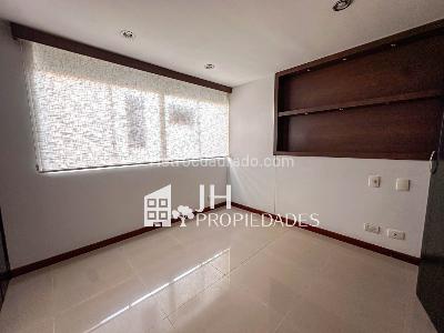 Apartamento de 2 alcobas en venta en Cabecera Del Llano, Bucaramanga, 72 m² · foto 7 de 14