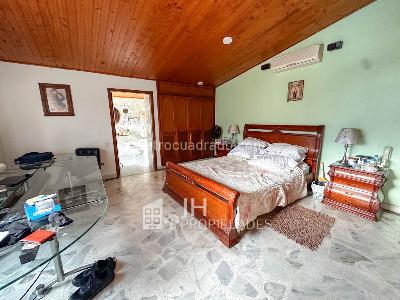 Apartamento de 5 alcobas en venta en Sotomayor, Bucaramanga, 235 m² · foto 15 de 20