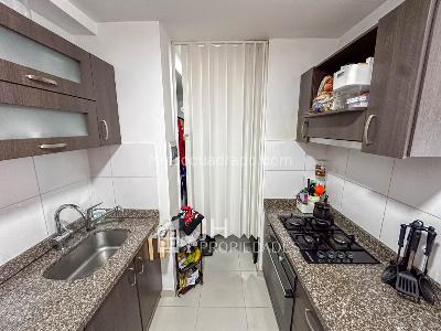 Apartamento en venta en Balcones De Ruitoque Etapa Ii, Floridablanca · foto 8 de 20