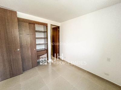 Apartamento de 3 alcobas en venta en Abadia Conj Res Monte Casino, Floridablanca, 82 m² · foto 8 de 16