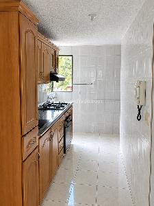 Apartamento de 4 alcobas en venta en Cañaveral, Floridablanca, 99 m² · foto 5 de 9