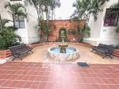 Apartamento de 3 alcobas en venta en Cerros Del Campestre, Floridablanca, 92 m² · foto 12 de 15
