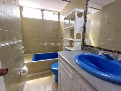 Apartamento de 3 alcobas en venta en Cerro Nutibara, Medellín, 213 m² · foto 16 de 19