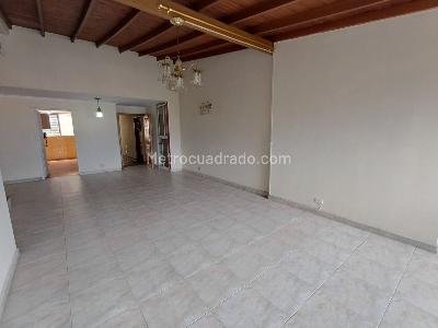 Apartamento de 3 alcobas en venta en Cerro Nutibara, Medellín, 213 m² · foto 2 de 19