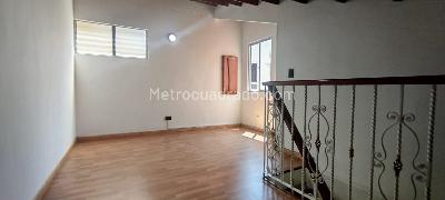 Apartamento de 3 alcobas en venta en Laureles Nogal, Medellín, 71 m² · foto 10 de 20