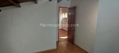 Apartamento de 3 alcobas en venta en Laureles Nogal, Medellín, 71 m² · foto 15 de 20