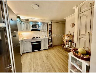 Apartamento en venta en Laureles, Medellín · foto 8 de 20