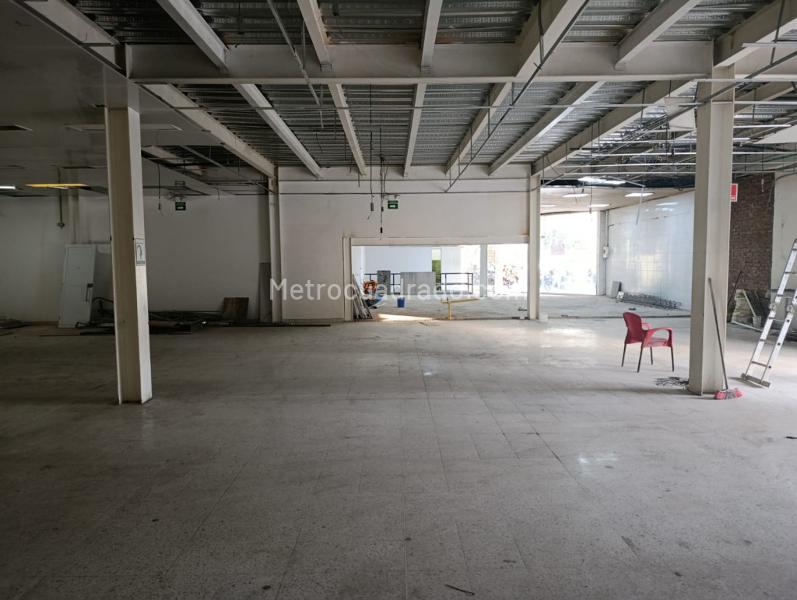 Local Comercial en Arriendo, Calima, Cali - Más