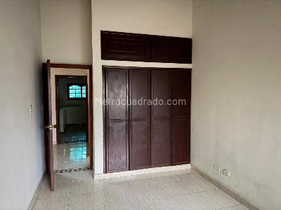 Casa de 5 alcobas en venta en Prados Del Norte, Cali, 400 m² · foto 5 de 16