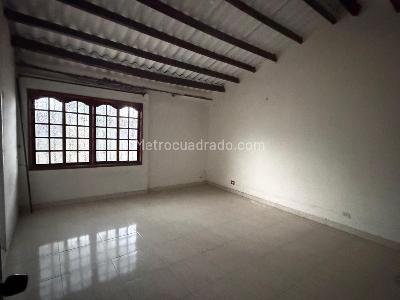 Casa de 5 alcobas en venta en Prados Del Norte, Cali, 400 m² · foto 7 de 16