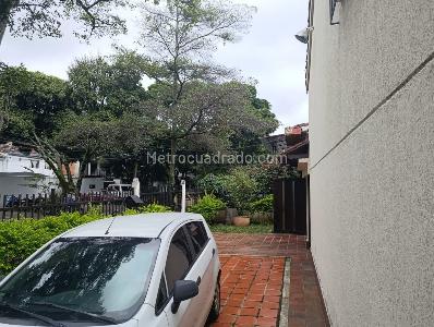 Casa de 5 alcobas en venta en El Lido, Cali, 201 m² · foto 19 de 20
