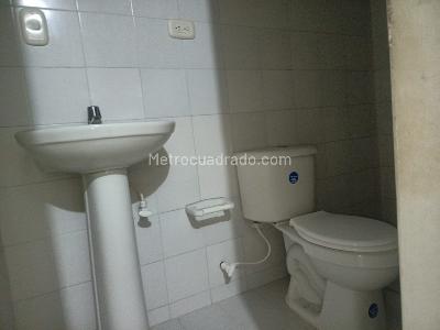 Apartamento de 2 alcobas en arriendo en Villa Colombia, Cali, 45 m² · foto 12 de 13