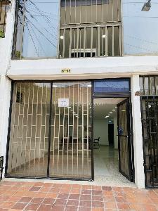 Retail space for rent in Santa Monica Residencial, Cali