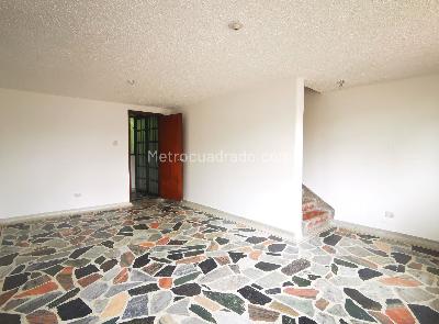 Casa de 5 alcobas en venta en Veraguas, Bogotá, 361 m² · foto 3 de 20