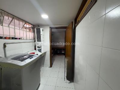 Apartamento de 3 alcobas en venta en Parque Del Virrey, Bogotá, 115 m² · foto 13 de 14