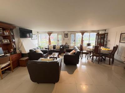 Apartamento de 3 alcobas en venta en Parque Del Virrey, Bogotá, 115 m² · foto 3 de 14