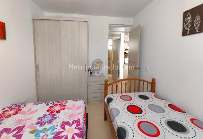 Apartamento de 3 alcobas en venta en Aqualina Orange, Girardot, 64 m² · foto 8 de 12