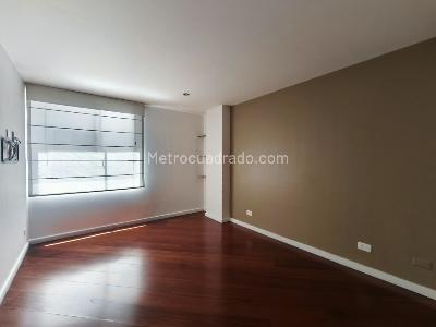 Apartamento de 2 alcobas en arriendo en Santa Barbara Central, Bogotá, 90 m² · foto 9 de 15