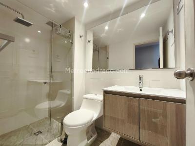 Apartamento de 2 alcobas en arriendo en Santa Barbara Central, Bogotá, 90 m² · foto 14 de 15