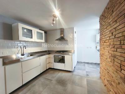 Apartamento de 2 alcobas en arriendo en Santa Barbara Central, Bogotá, 90 m² · foto 6 de 15