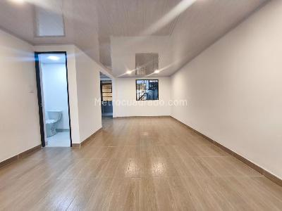 Casa de 4 alcobas en venta en Gustavo Restrepo, Bogotá, 140 m² · foto 2 de 18