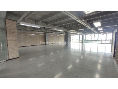 Office for rent in Guayabal, Medellín