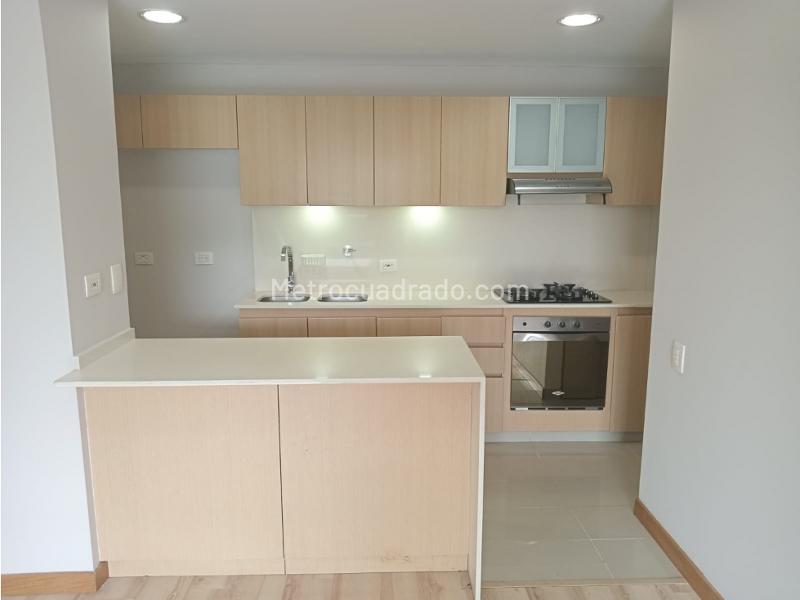 3BR Apartment in Loma Los Benedictinos (110 m²) - 2