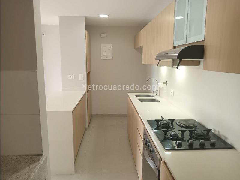 3BR Apartment in Loma Los Benedictinos (110 m²) - 3