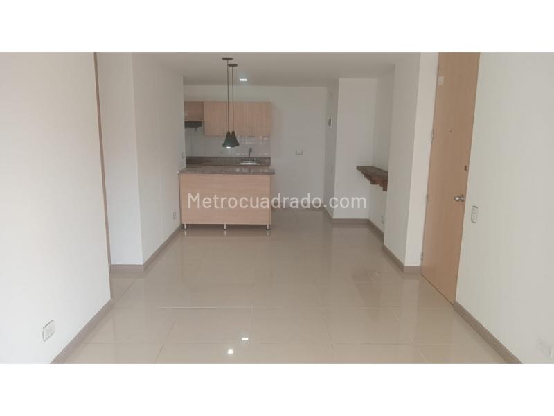 3BR Apartment in Calle Larga (75 m²) - 2