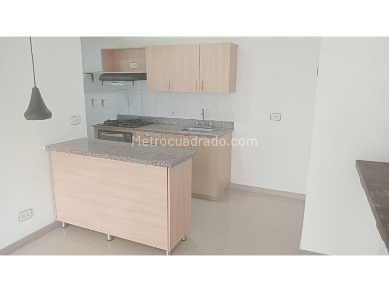 3BR Apartment in Calle Larga (75 m²) - 3