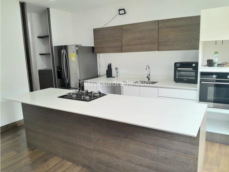 Comfortable 2BR Apartment Near San Lucas Mall in El Poblado - 7