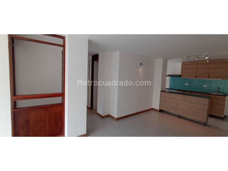 Apartamento Remodelado de 2 Alcobas en Calasanz - 4