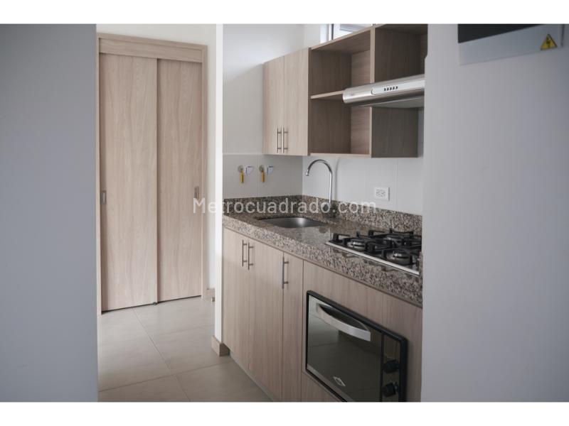 Apartamento Cómodo de 3 Alcobas con Balcón en Calasanz - 3