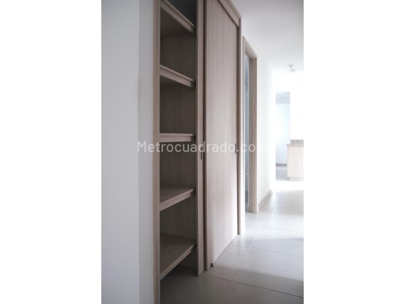 Apartamento Cómodo de 3 Alcobas con Balcón en Calasanz - 6