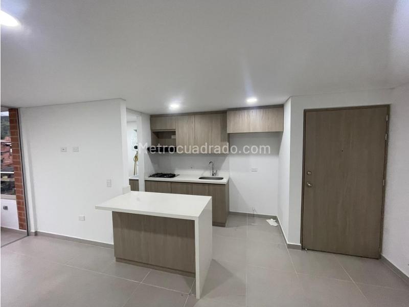 Apartamento en Arriendo, Ferreria, La Estrella - 3