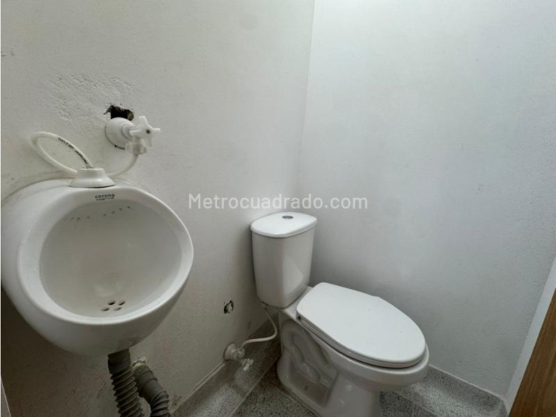 Local Comercial en Arriendo, Calle Larga, Sabaneta - Vista 3