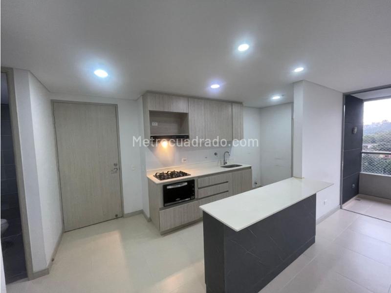 3BR Apartment in Loma Del Escobero (89 m²)