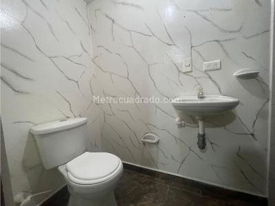 Apartamento de 3 alcobas en arriendo en Restrepo Naranjo, Sabaneta, 100 m² · foto 8 de 11