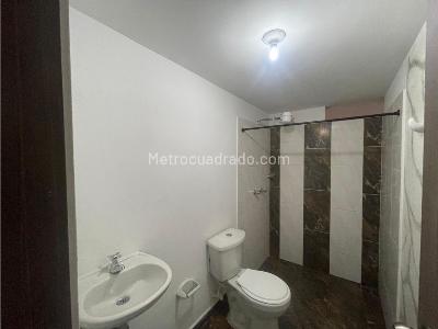 Apartamento de 3 alcobas en arriendo en Restrepo Naranjo, Sabaneta, 100 m² · foto 9 de 11