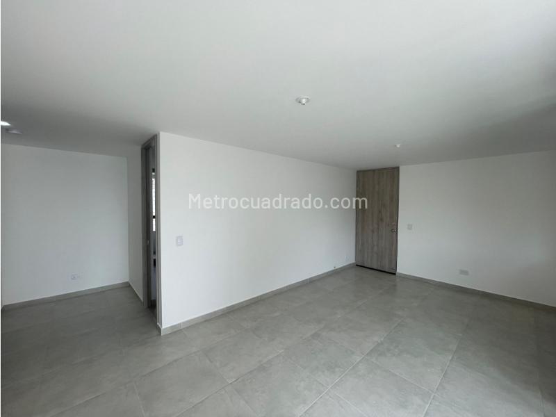 Piso – Sabaneta, San Isidro - Más