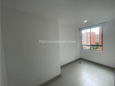 Apartamento de 3 alcobas en arriendo en Loma De Los Mesa, Envigado, 116 m² · foto 11 de 17