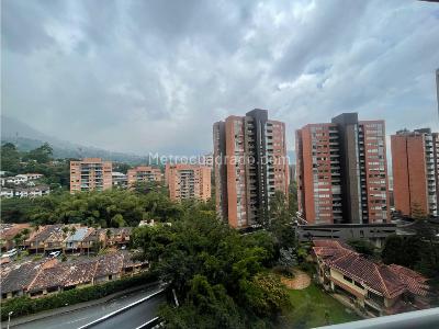 Apartamento de 3 alcobas en arriendo en Loma De Los Mesa, Envigado, 116 m² · foto 16 de 17