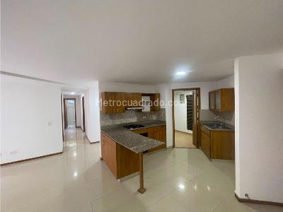 Apartamento de 3 alcobas en arriendo en Aves Maria, Sabaneta, 181 m² · foto 3 de 17