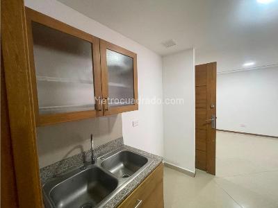 Apartamento de 3 alcobas en arriendo en Aves Maria, Sabaneta, 181 m² · foto 6 de 17