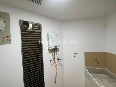 Apartamento de 3 alcobas en arriendo en Aves Maria, Sabaneta, 181 m² · foto 7 de 17